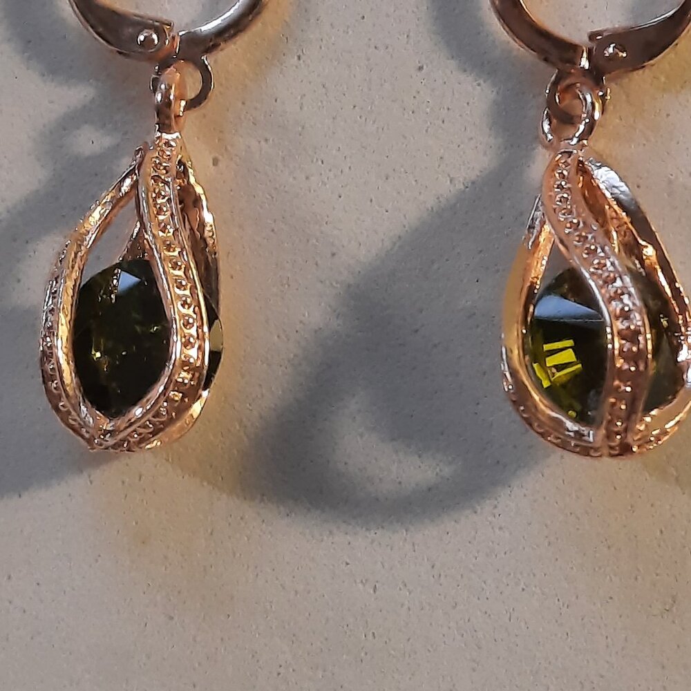 Brand New Fashion Olive Rhinestone Dangle Earrings Drop